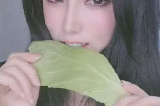爆料吃瓜众多明星在内大瓜小瓜消息都有吃瓜拿走了